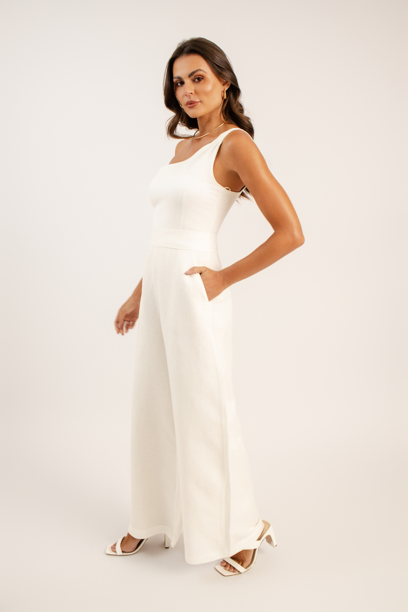 Macacão de Um Ombro Só de Linho Noto Off White